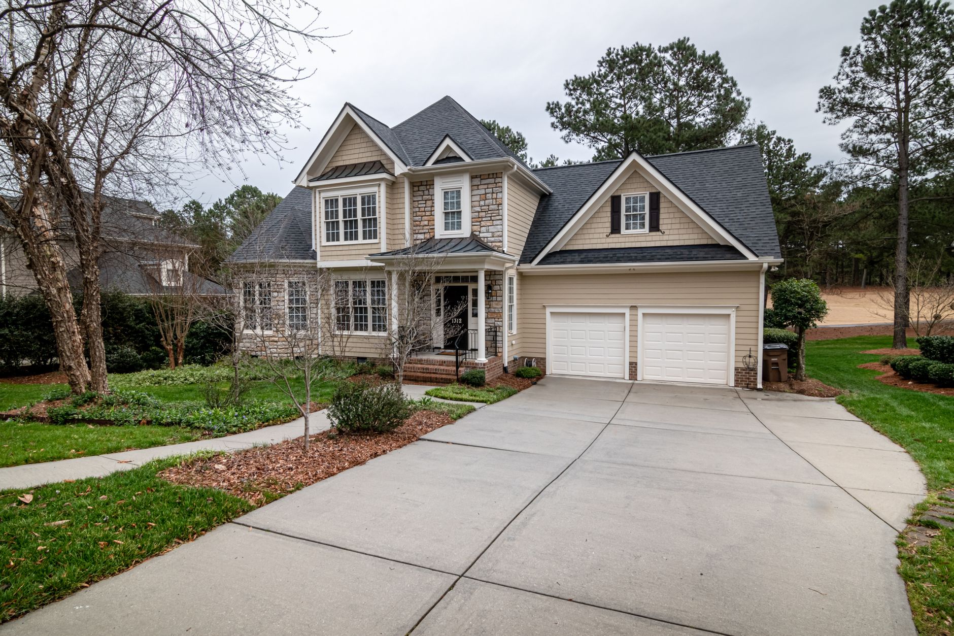Exploring the Benefits and Styles of Concrete House Siding